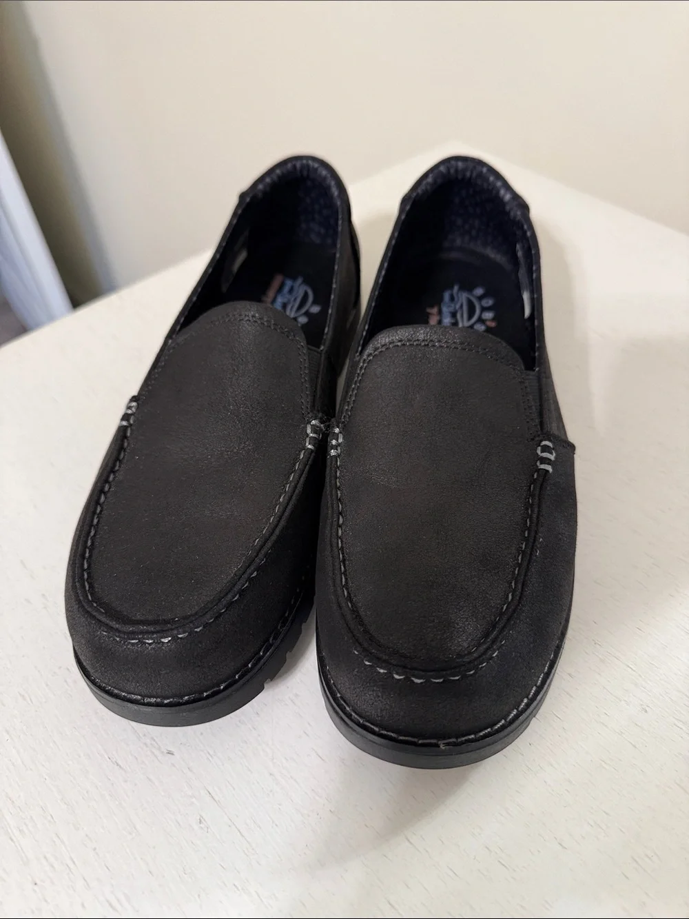 BOBS from Skechers Women’s Chill Lugs Central Look Black Vegan Loafers / Size 8